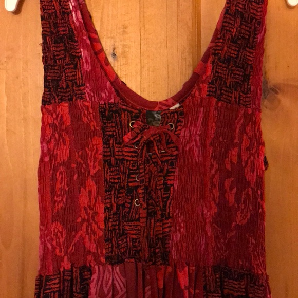Red patchwork dress - Picture 2 of 4